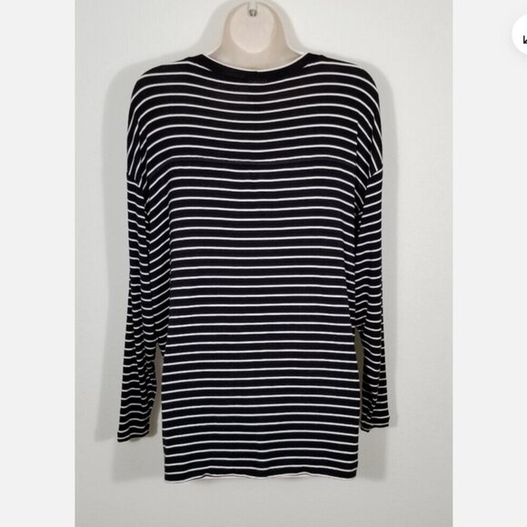 CAbi Style #4005 Crosswalk Tee Top 6336E1M - Picture 3 of 8